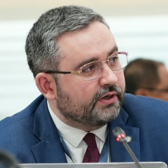 Максимиллиан Селютин