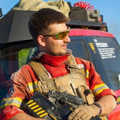 Антон Захаров, 38 лет