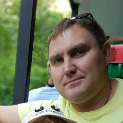 Олег Максимов