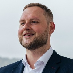 Виктор Лихачёв, 37 лет