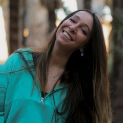 Zara Fuerstein, 39 лет