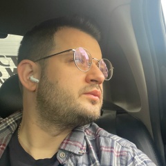 Дмитрий Максимов