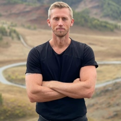 Антон Скосарь, 42 года