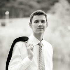 Артем Васенин, 36 лет