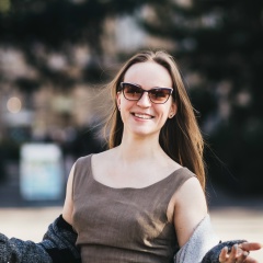 Александра Леонова