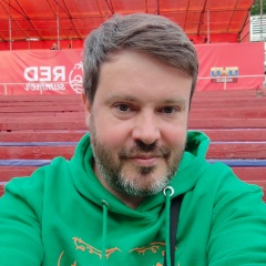 Олег Иванов, 44 года