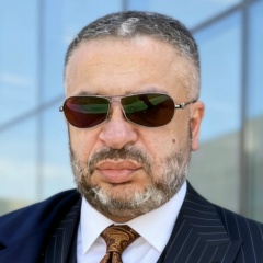 Амик Казарян