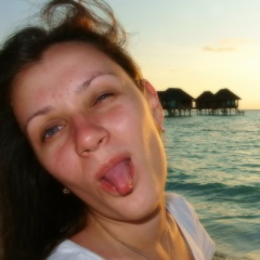 Оля Венгрженовская, 37 лет