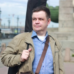 Денис Мачков