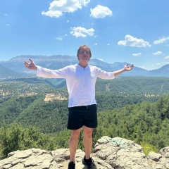 Игорь Смирнов