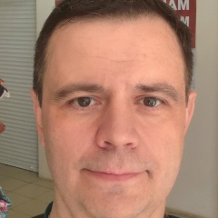 Денис Мачков