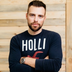 Артем Неверов, 37 лет