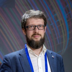Александр Васильев