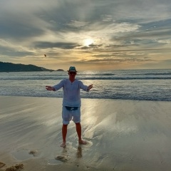 Павел Звирбуль, 43 года